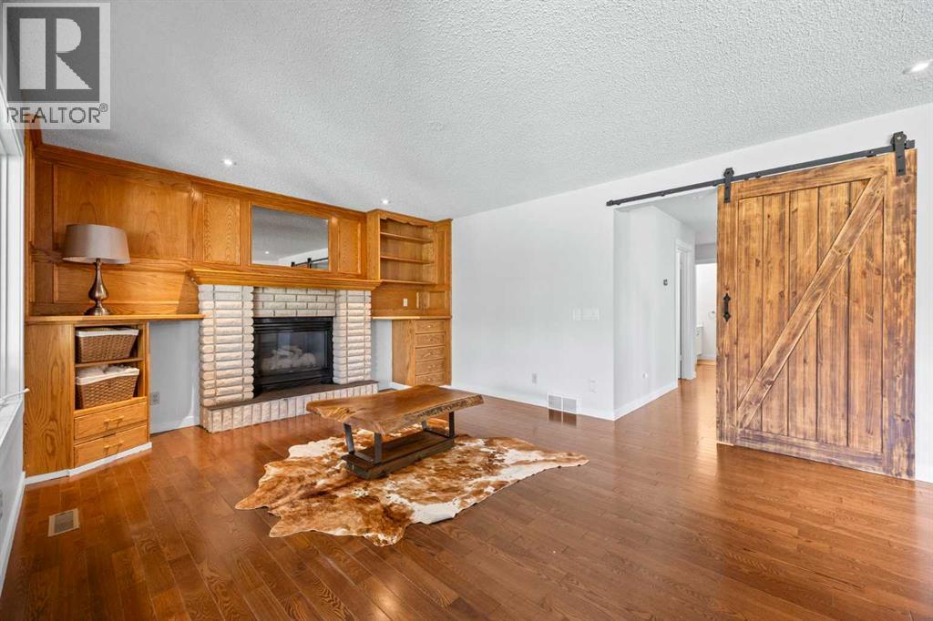 Single Family House for Sale in  Riverview Close SE Riverbend Calgary 