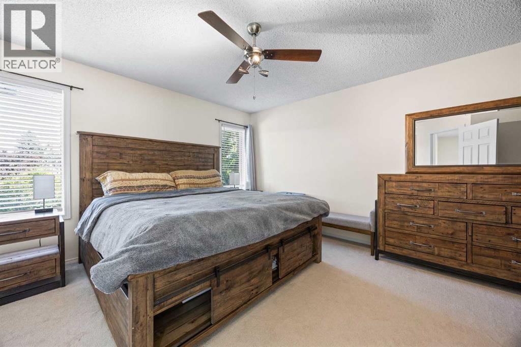 Single Family House for Sale in  Riverview Close SE Riverbend Calgary 