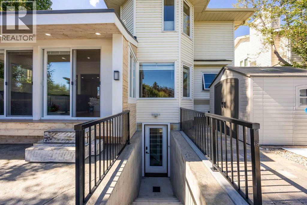 Single Family House for Sale in  Riverview Close SE Riverbend Calgary 