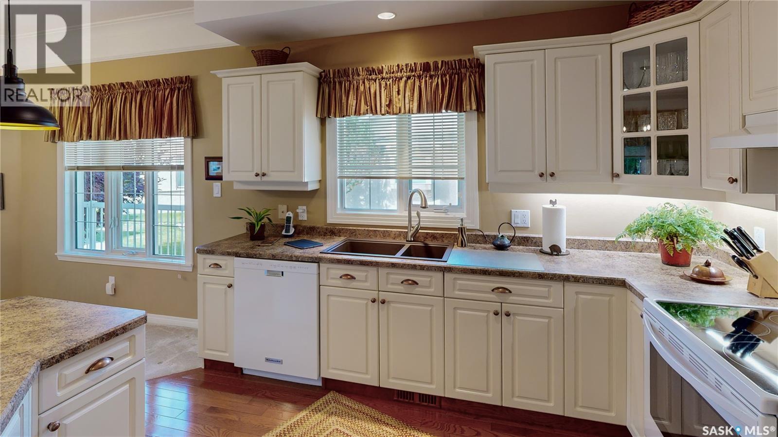 Single Family House Bungalow for Sale in  Wintergreen BAY Regina 