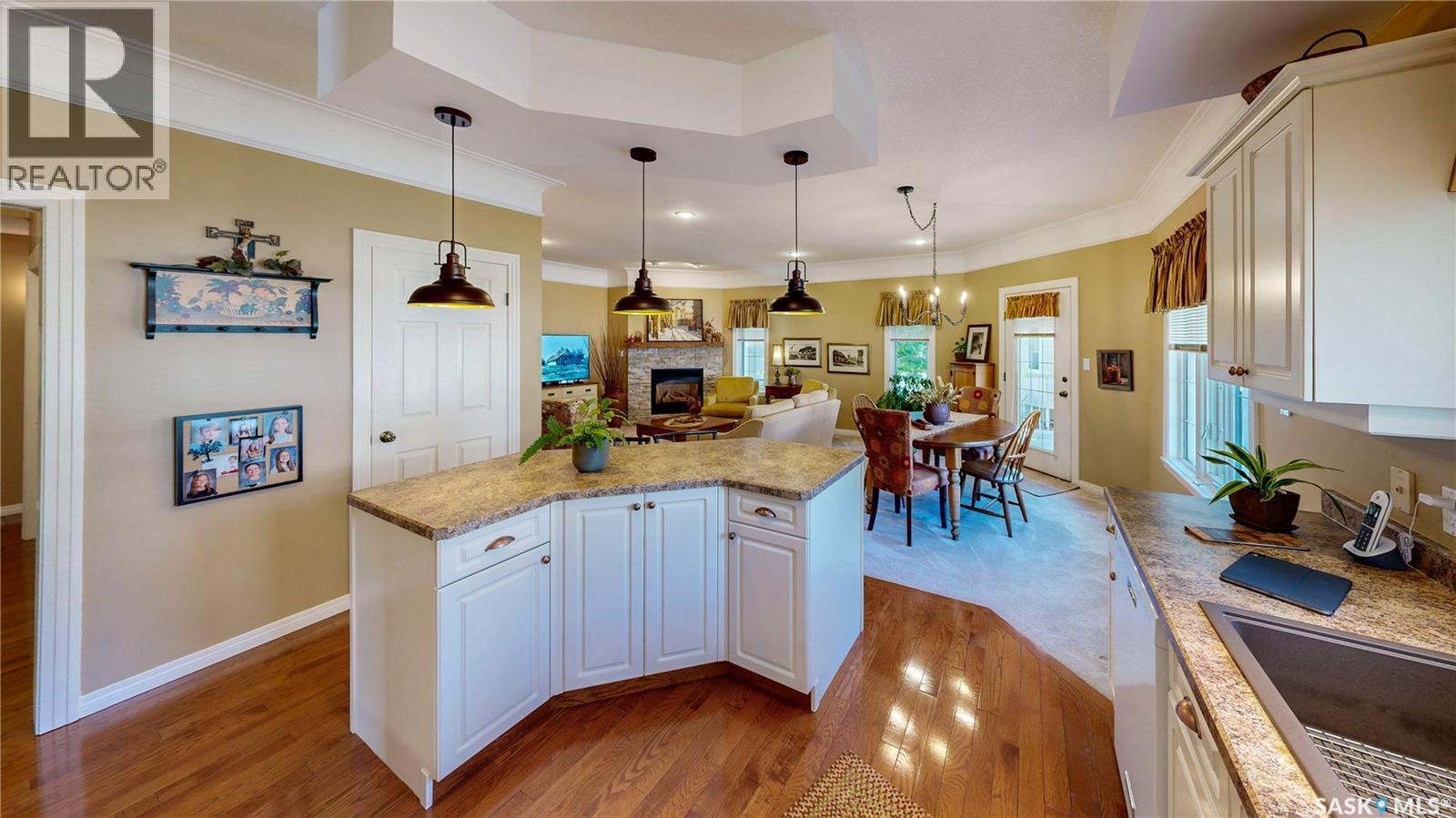 Single Family House Bungalow for Sale in  Wintergreen BAY Regina 