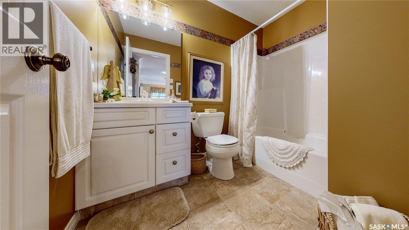 Single Family House Bungalow for Sale in  Wintergreen BAY Regina 