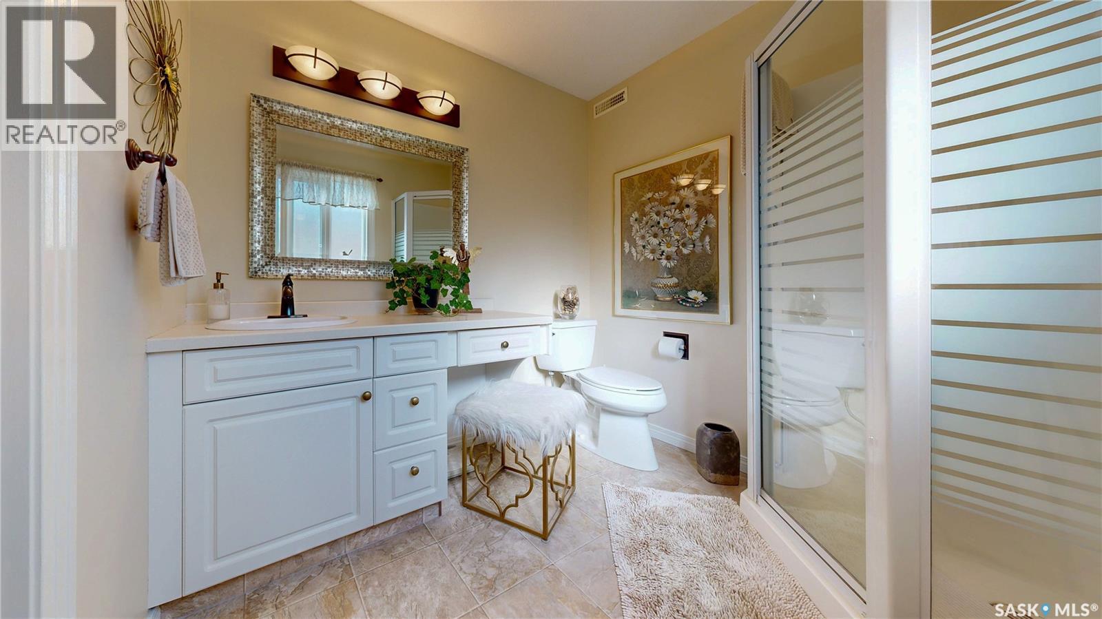 Single Family House Bungalow for Sale in  Wintergreen BAY Regina 