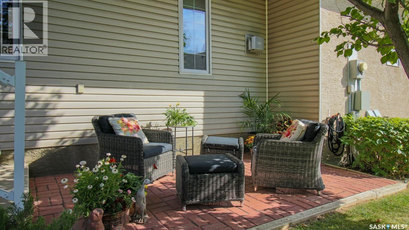 Single Family House Bungalow for Sale in  Wintergreen BAY Regina 