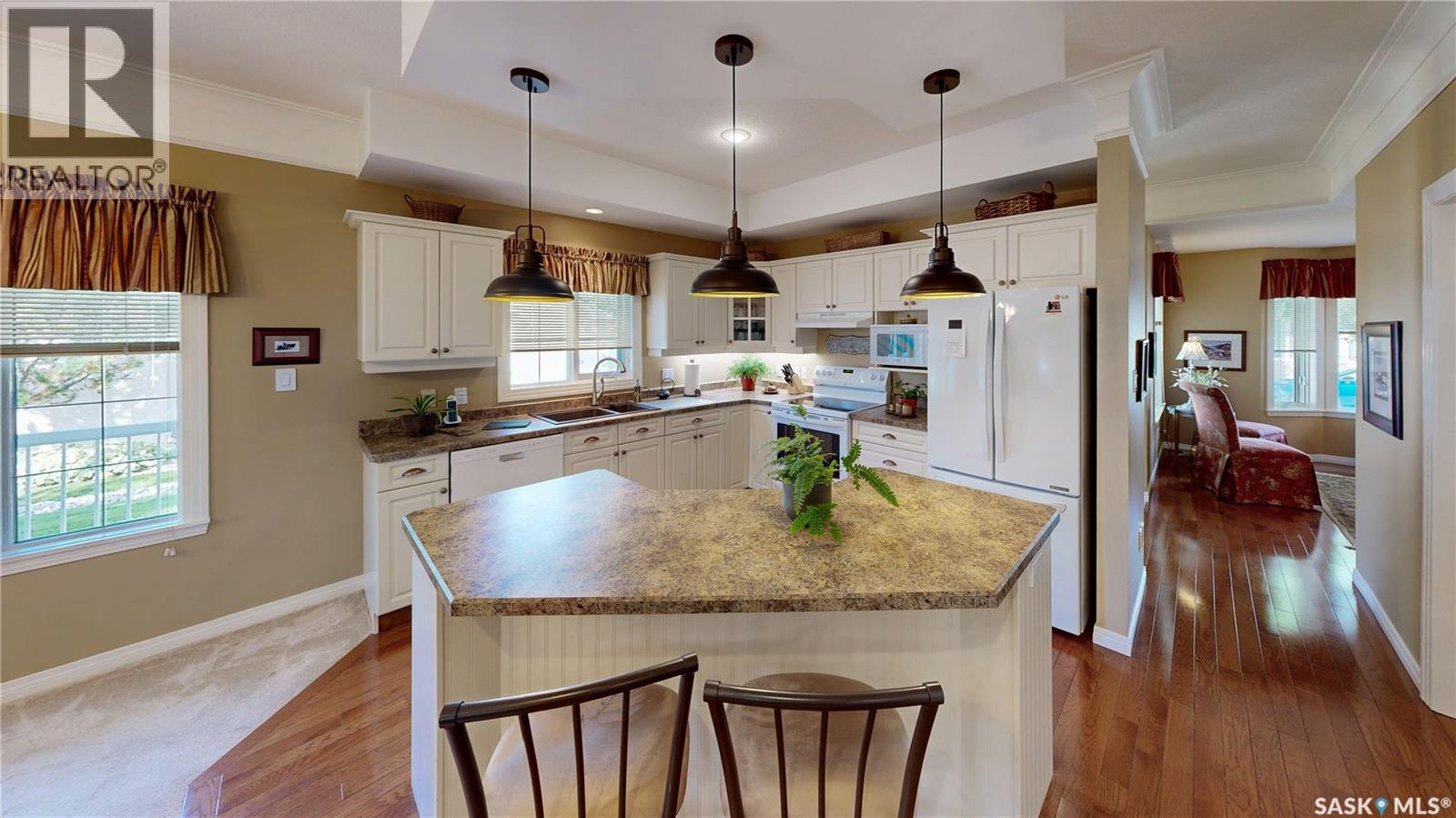 Single Family House Bungalow for Sale in  Wintergreen BAY Regina 