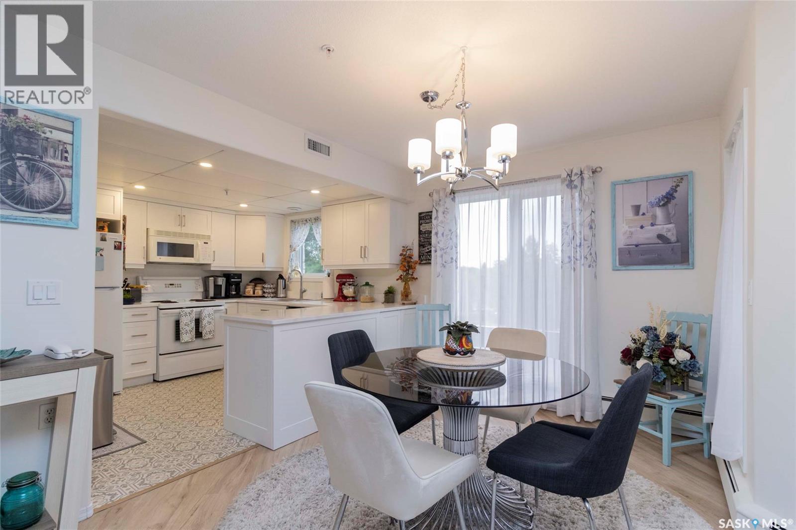 Single Family House High rise for Sale in   Acadia DRIVE Saskatoon 