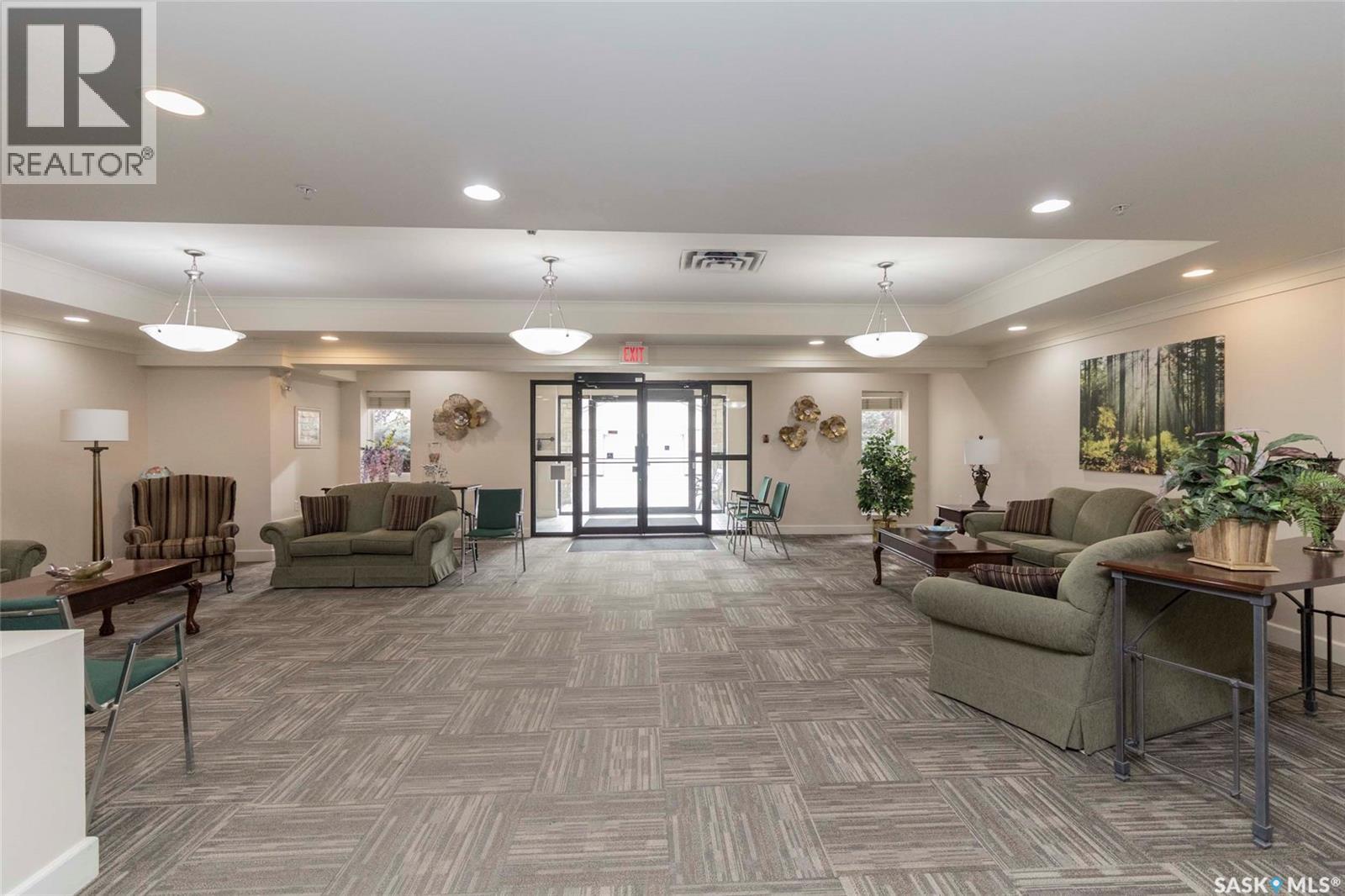 Single Family House High rise for Sale in   Acadia DRIVE Saskatoon 