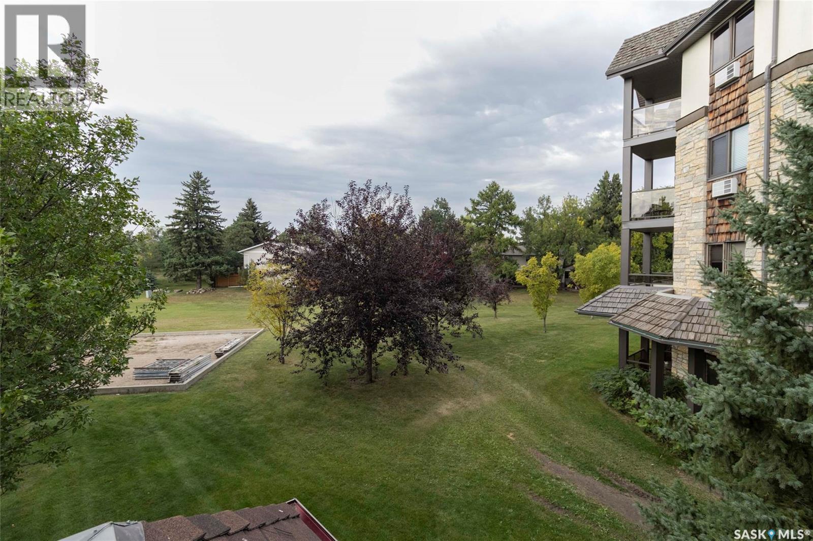 Single Family House High rise for Sale in   Acadia DRIVE Saskatoon 