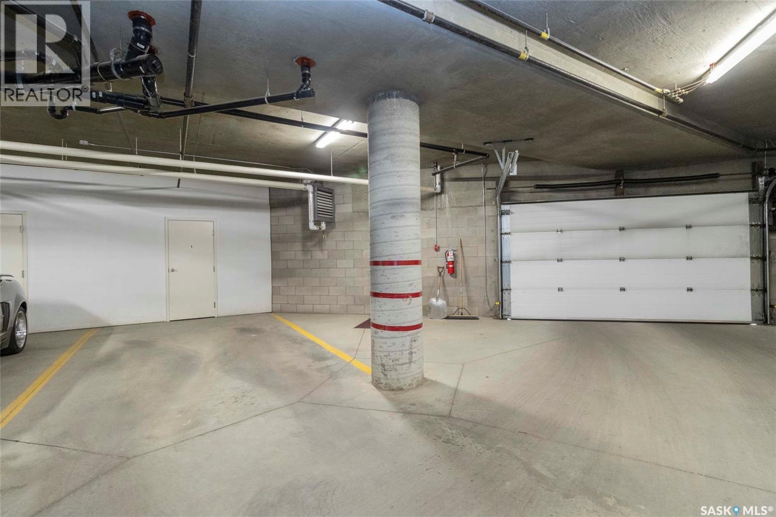 Single Family House High rise for Sale in   Acadia DRIVE Saskatoon 