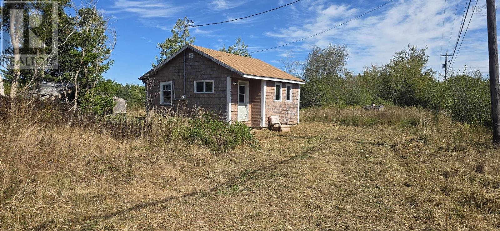 Property 2 of 49 of 85 101 Highway