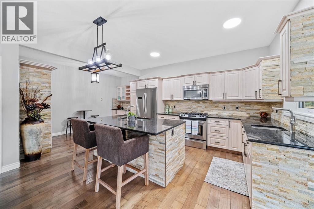 187 Gleneagles View, Cochrane