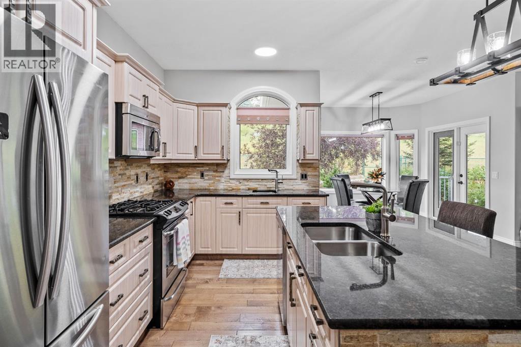187 Gleneagles View, Cochrane