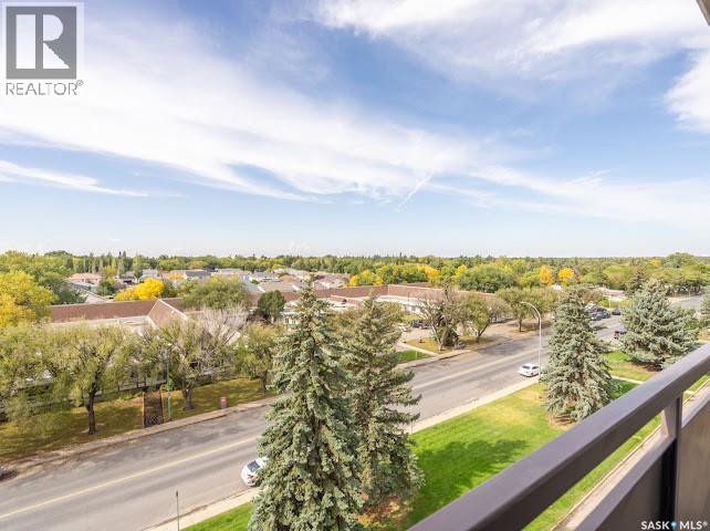 Single Family House High rise for Sale in   Rae STREET Regina 