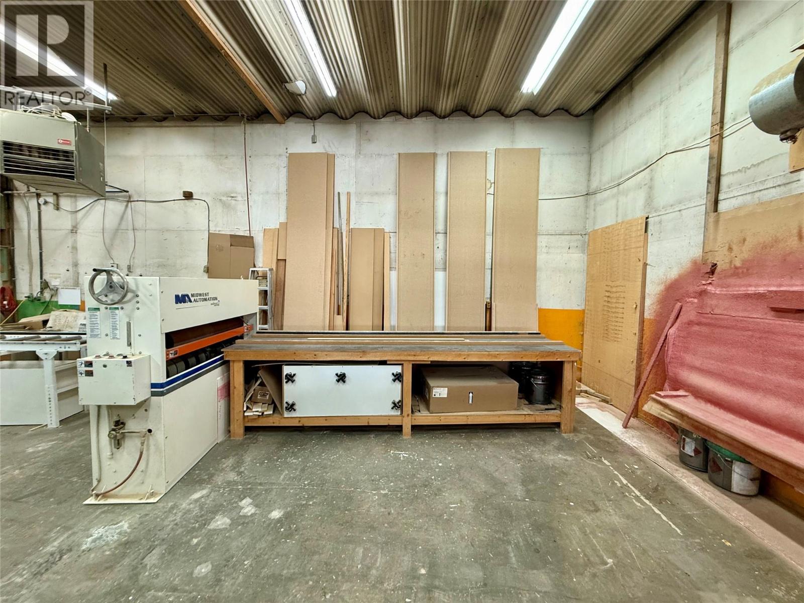 933 INDUSTRIAL #1 Road, Cranbrook