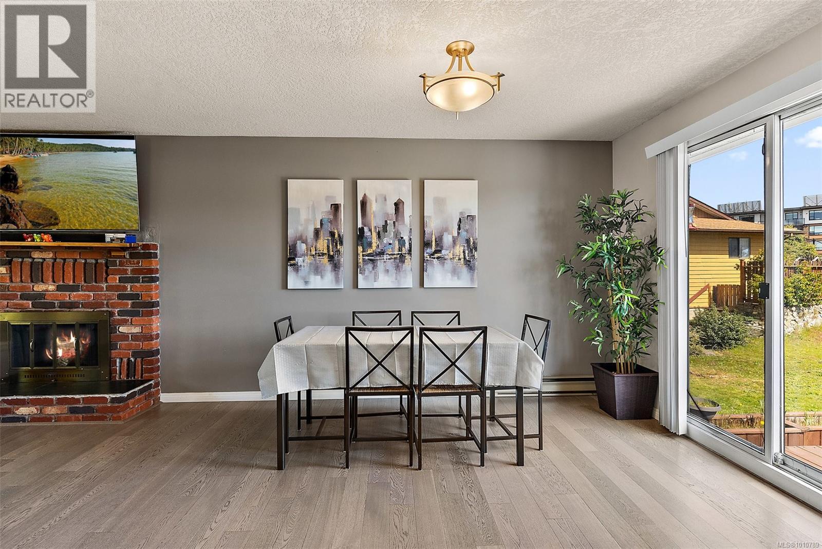 2475 Skedans Rd, Langford