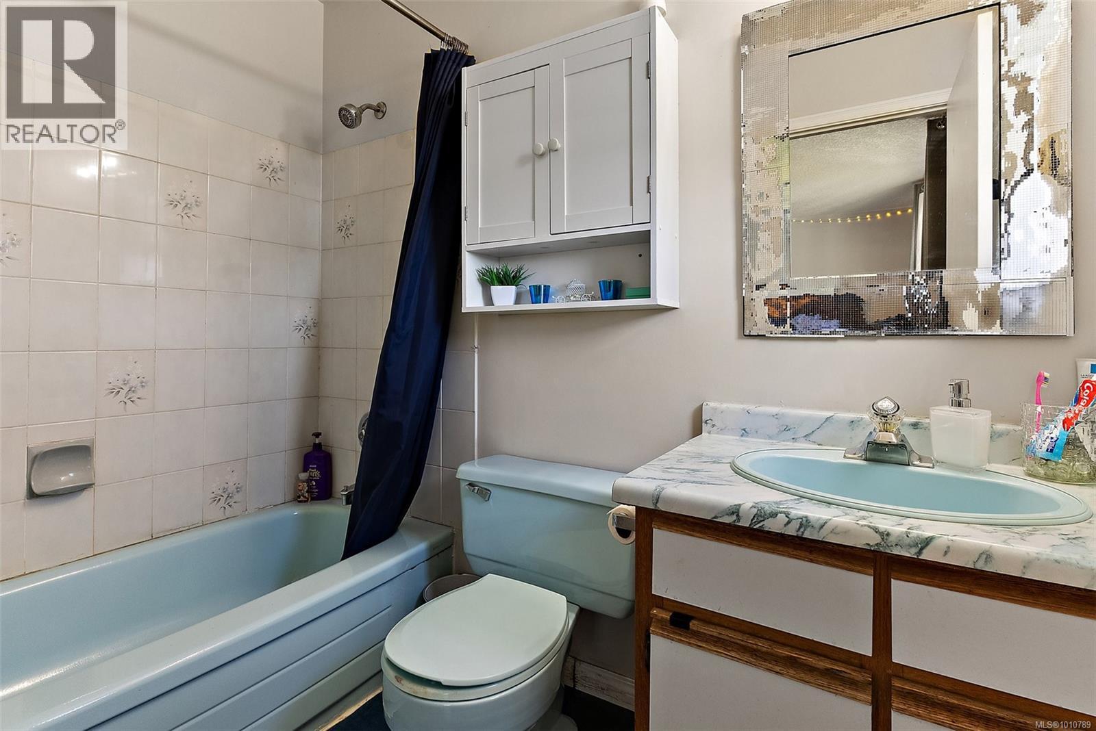 2475 Skedans Rd, Langford