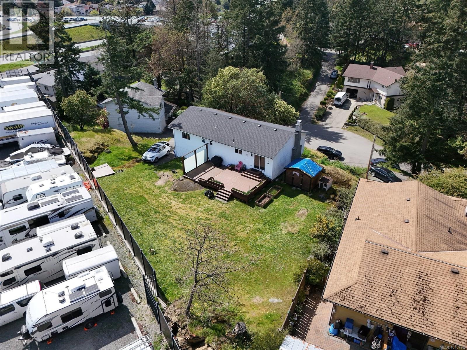 2475 Skedans Rd, Langford