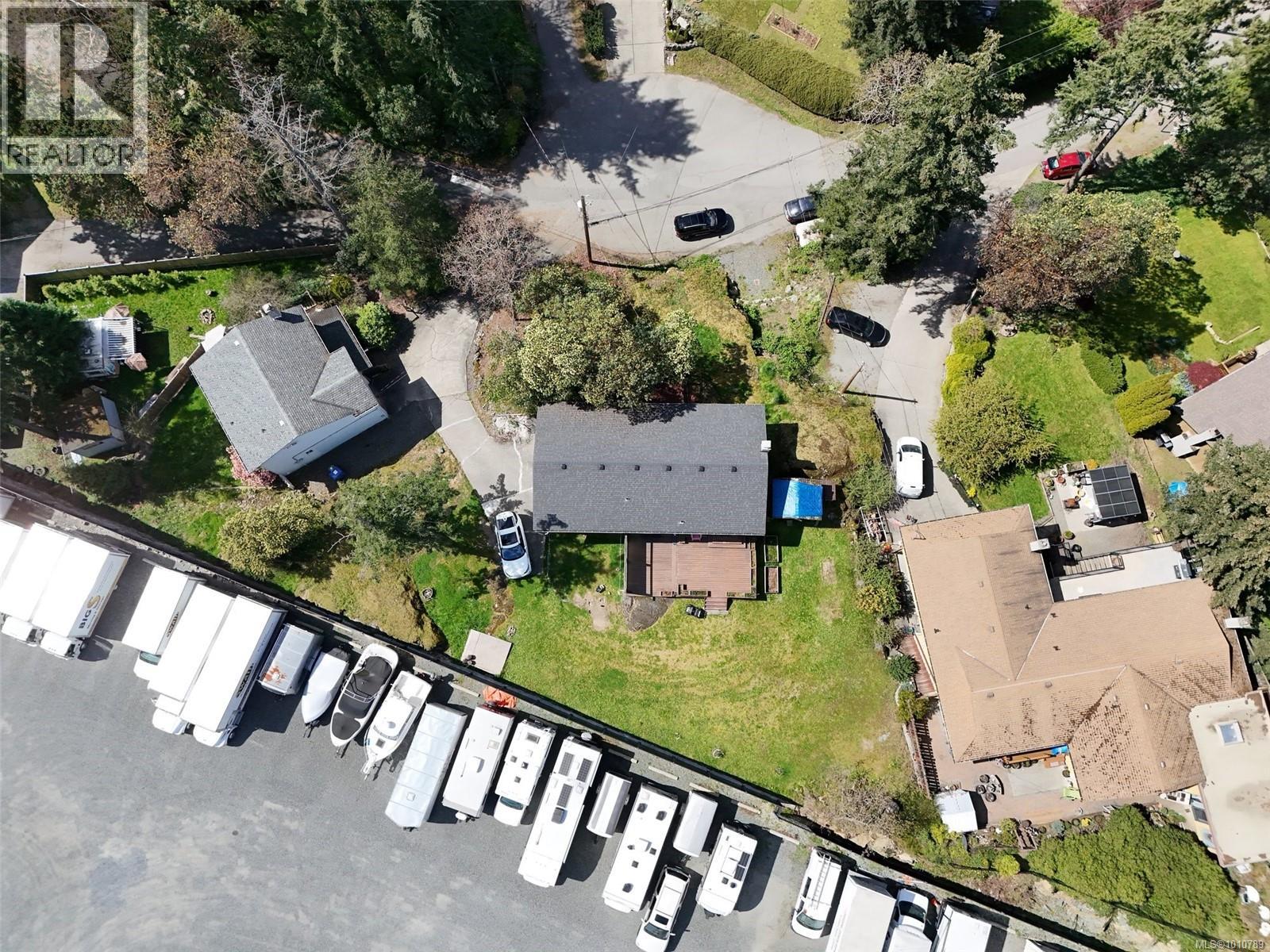 2475 Skedans Rd, Langford