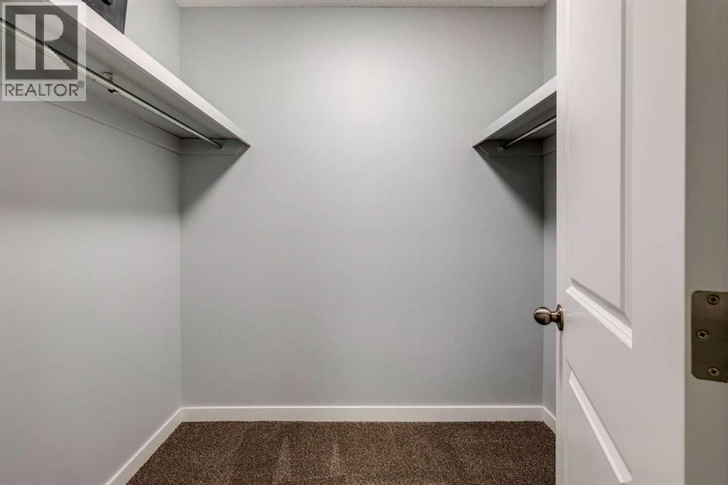 Single Family House for Sale in   Dalton Drive NW Dalhousie Calgary 