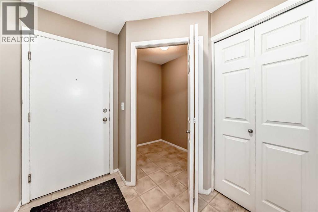 505 Railway Street West, Cochrane