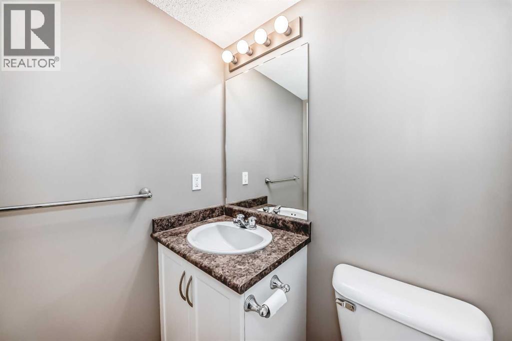 505 Railway Street West, Cochrane
