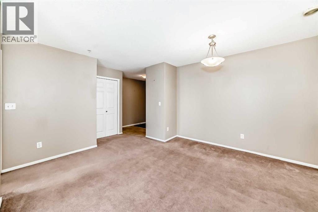 505 Railway Street West, Cochrane