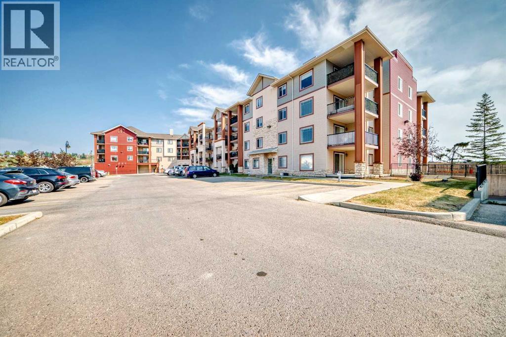 505 Railway Street West, Cochrane