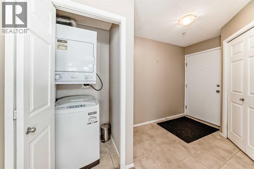 505 Railway Street West, Cochrane