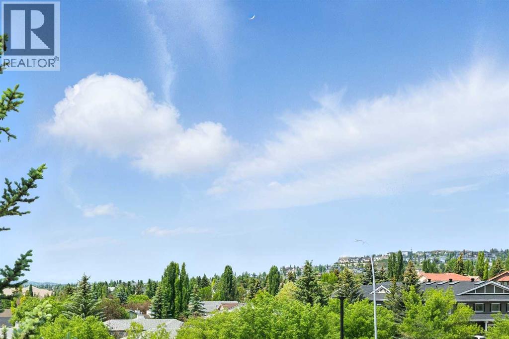 Single Family House for Sale in   Sierra Morena Mews SW Signal Hill Calgary 
