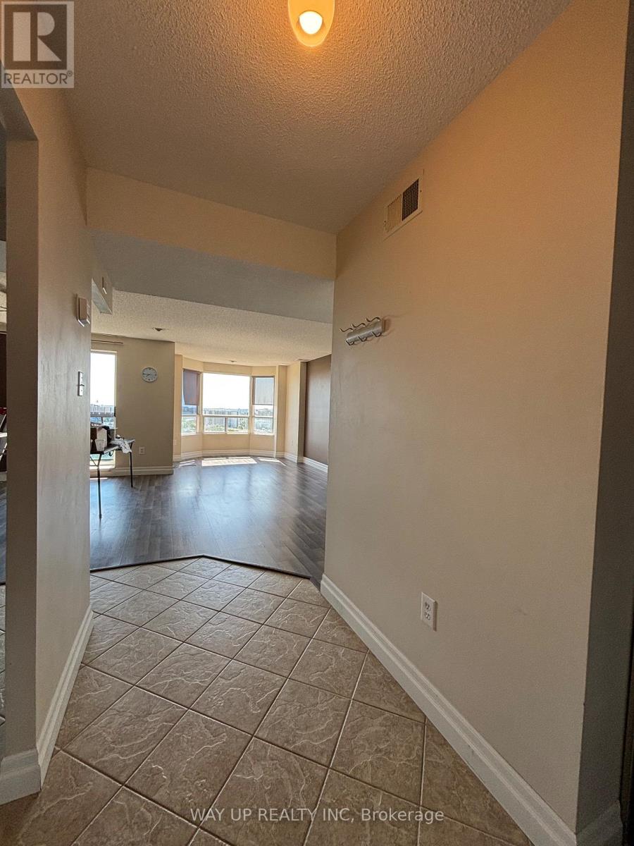 30 Chapman Unit 904 photo 3