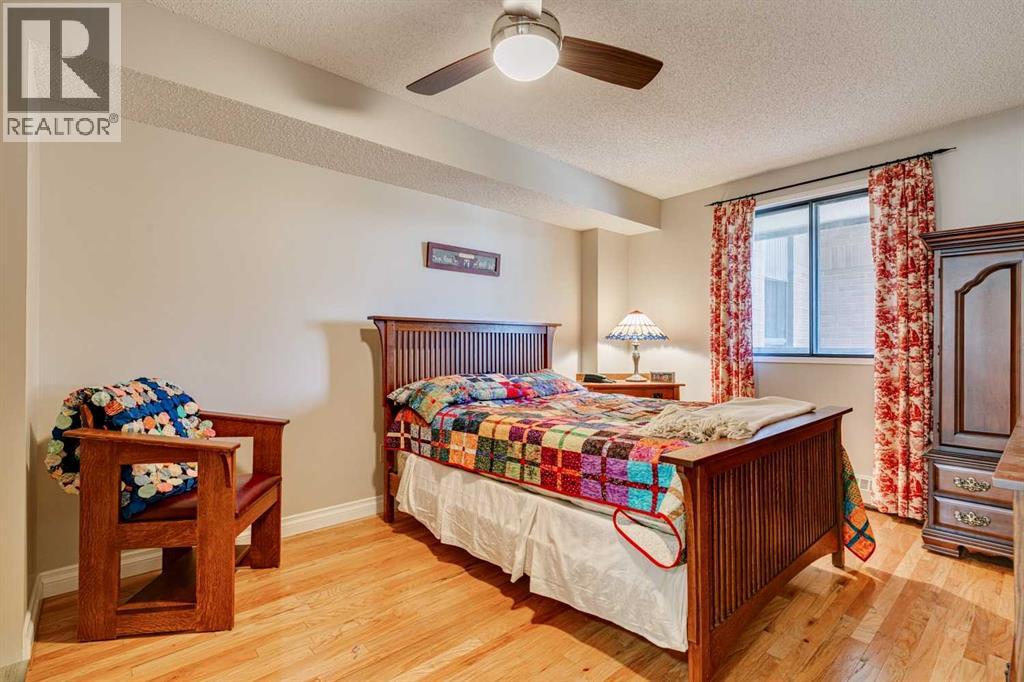 Single Family House for Sale in   Horton Road SW Haysboro Calgary 