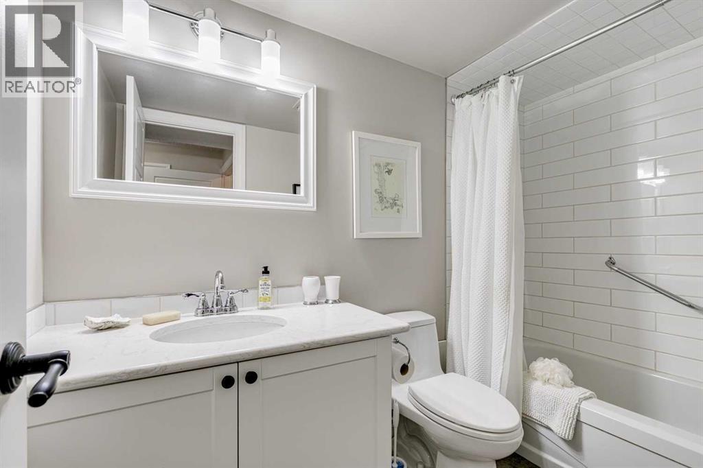 Single Family House for Sale in   Horton Road SW Haysboro Calgary 