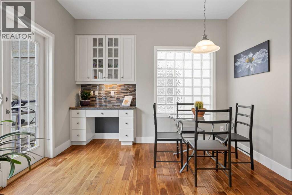 Single Family House for Sale in  Sierra Morena Landing SW Signal Hill Calgary 