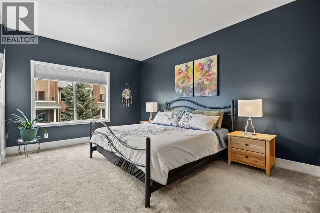 Single Family House for Sale in  Sierra Morena Landing SW Signal Hill Calgary 