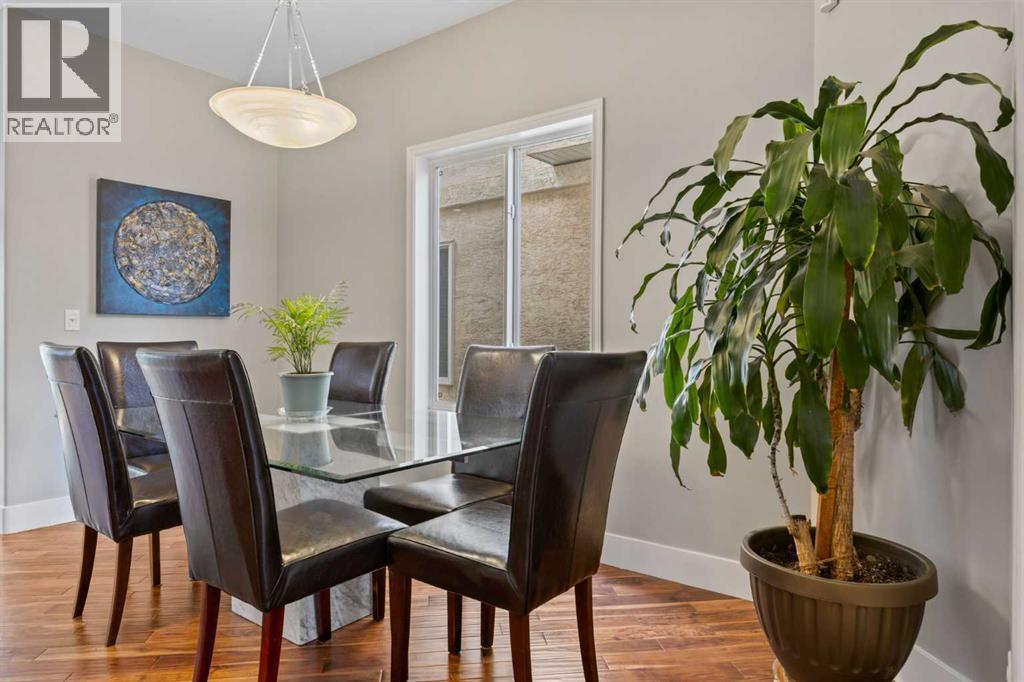Single Family House for Sale in  Sierra Morena Landing SW Signal Hill Calgary 