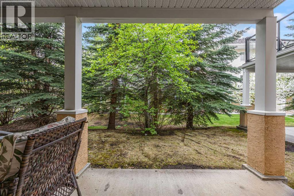 Single Family House for Sale in  Sierra Morena Landing SW Signal Hill Calgary 
