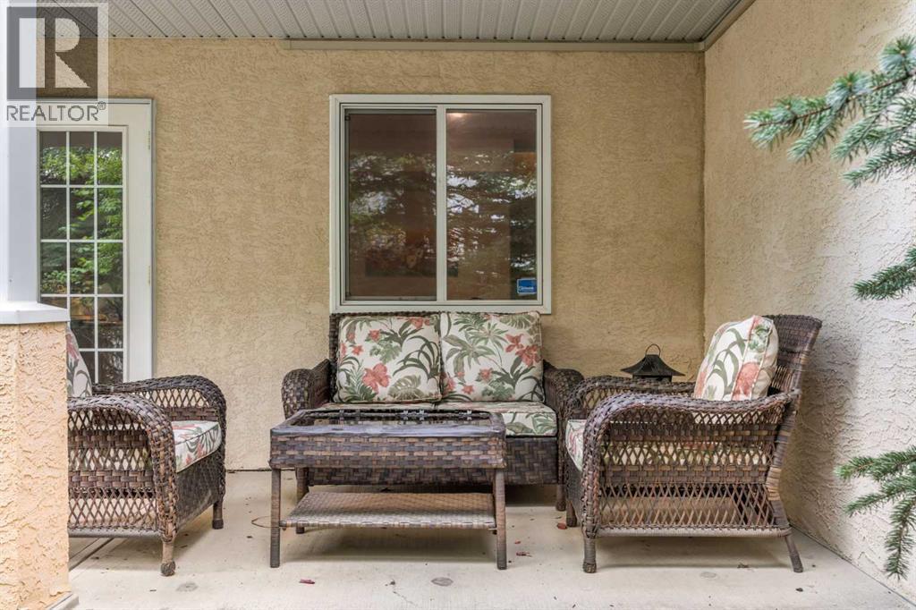 Single Family House for Sale in  Sierra Morena Landing SW Signal Hill Calgary 
