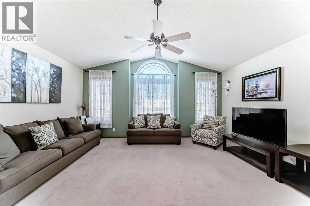 Single Family House for Sale in  Covette Bay NE Coventry Hills Calgary 