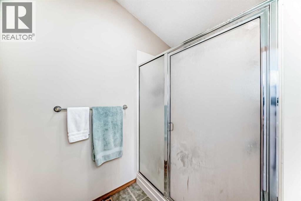 Single Family House for Sale in  Covette Bay NE Coventry Hills Calgary 