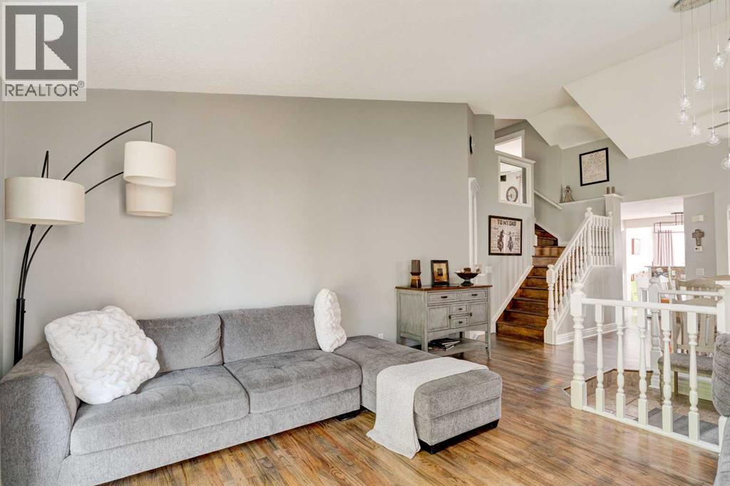 Single Family House for Sale in  Mckinley Place SE McKenzie Lake Calgary 