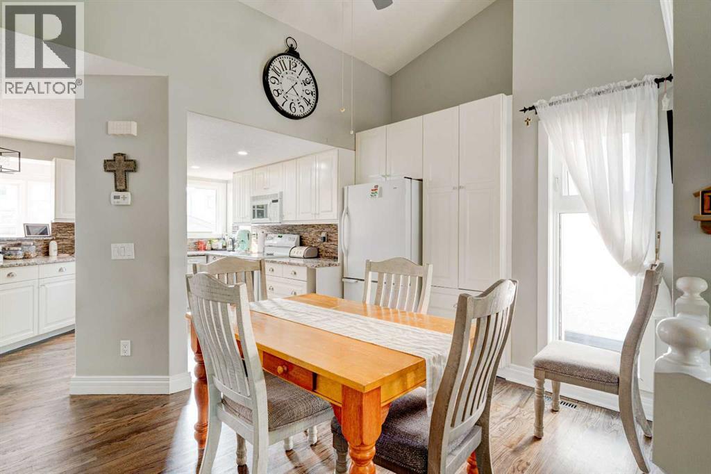 Single Family House for Sale in  Mckinley Place SE McKenzie Lake Calgary 