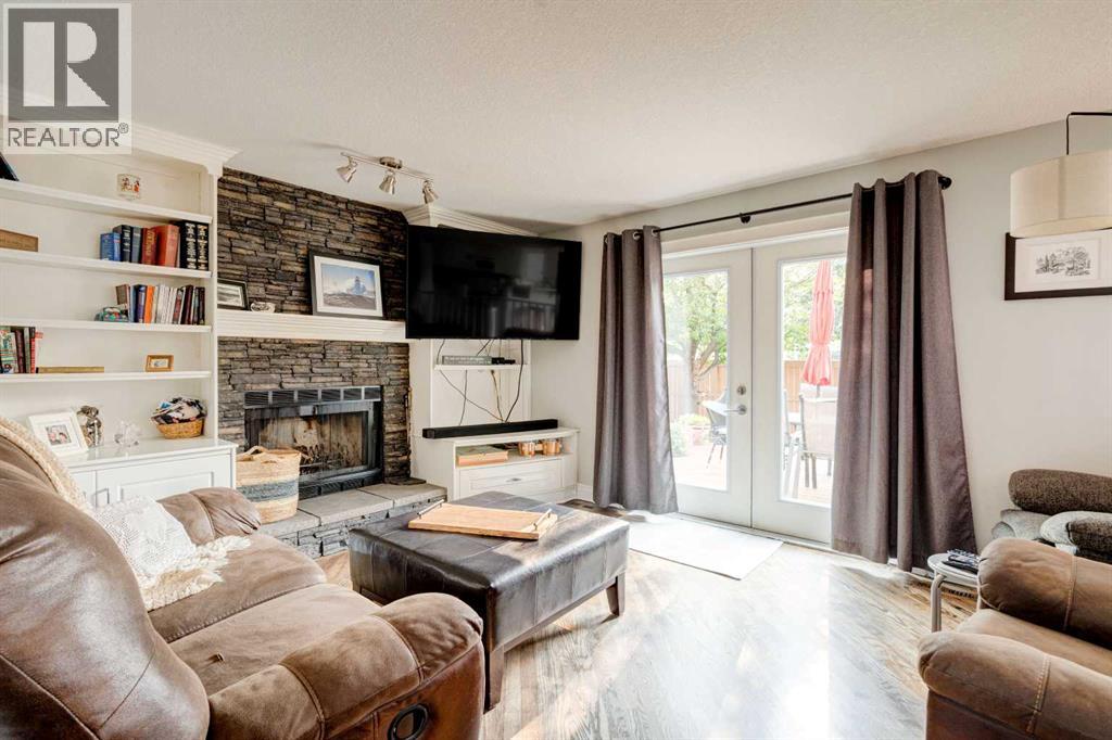 Single Family House for Sale in  Mckinley Place SE McKenzie Lake Calgary 