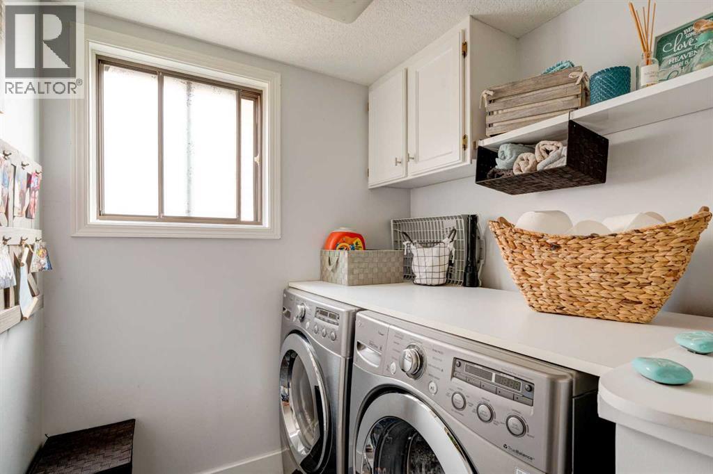 Single Family House for Sale in  Mckinley Place SE McKenzie Lake Calgary 