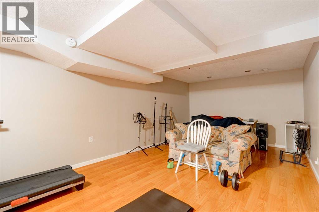 Single Family House for Sale in  Mckinley Place SE McKenzie Lake Calgary 