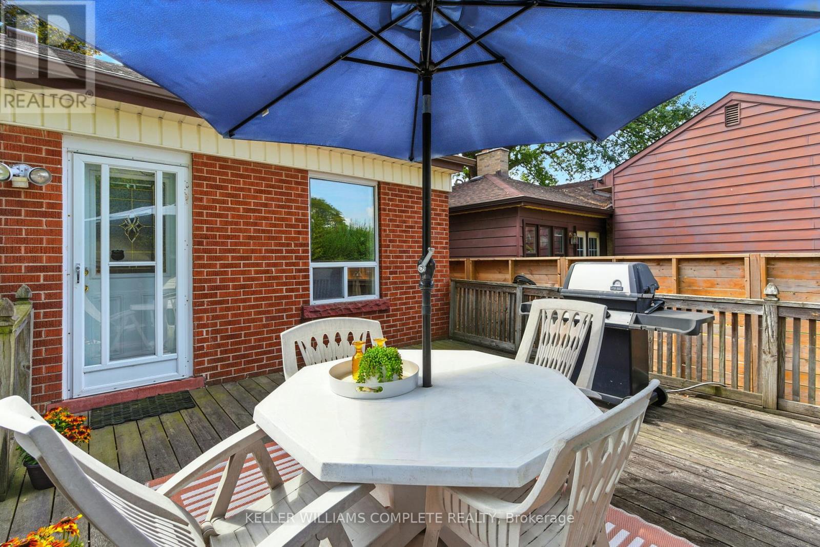 Single Family House for Sale in  BRUCEDALE AVENUE E Hamilton (Sherwood) 