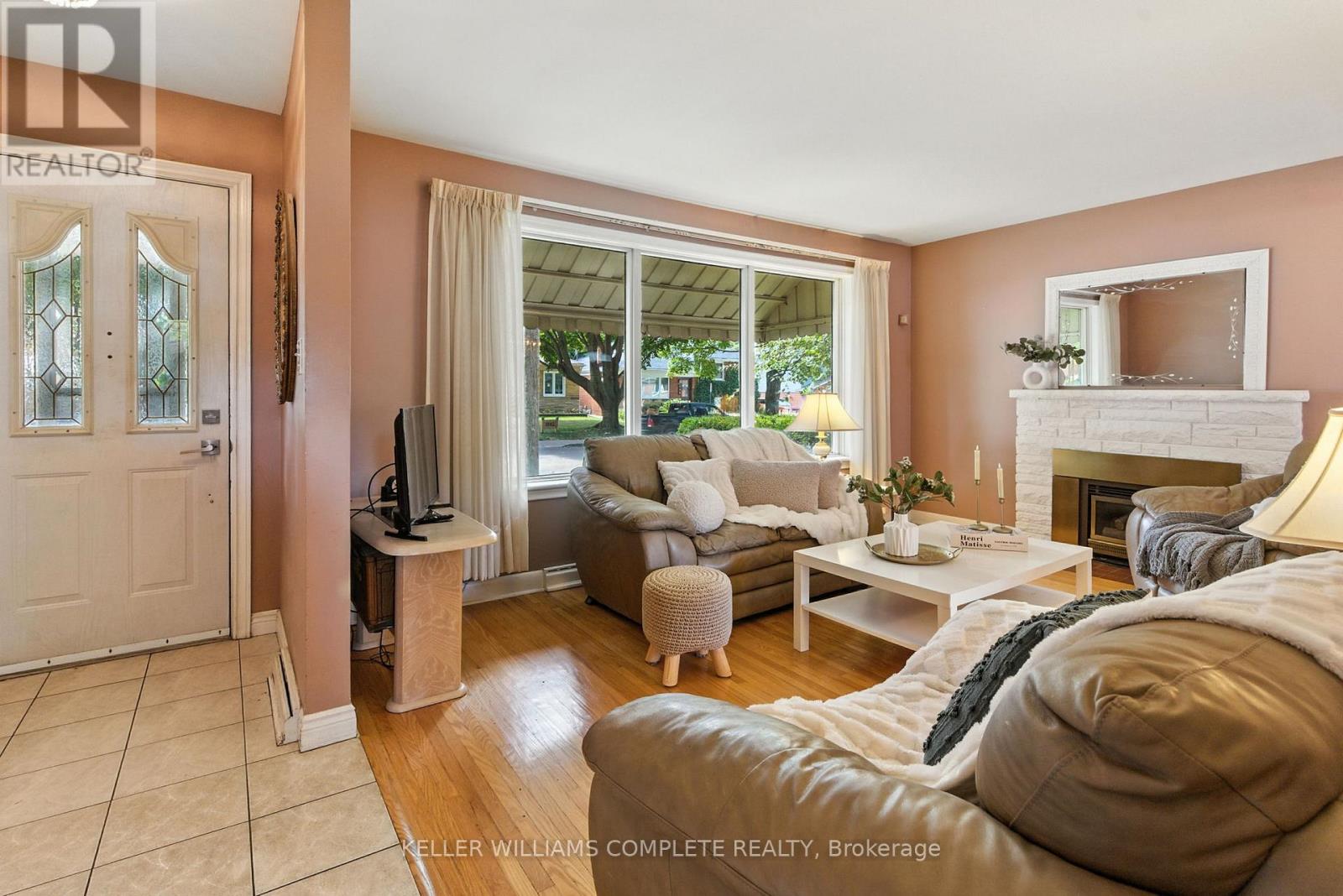 Single Family House for Sale in  BRUCEDALE AVENUE E Hamilton (Sherwood) 