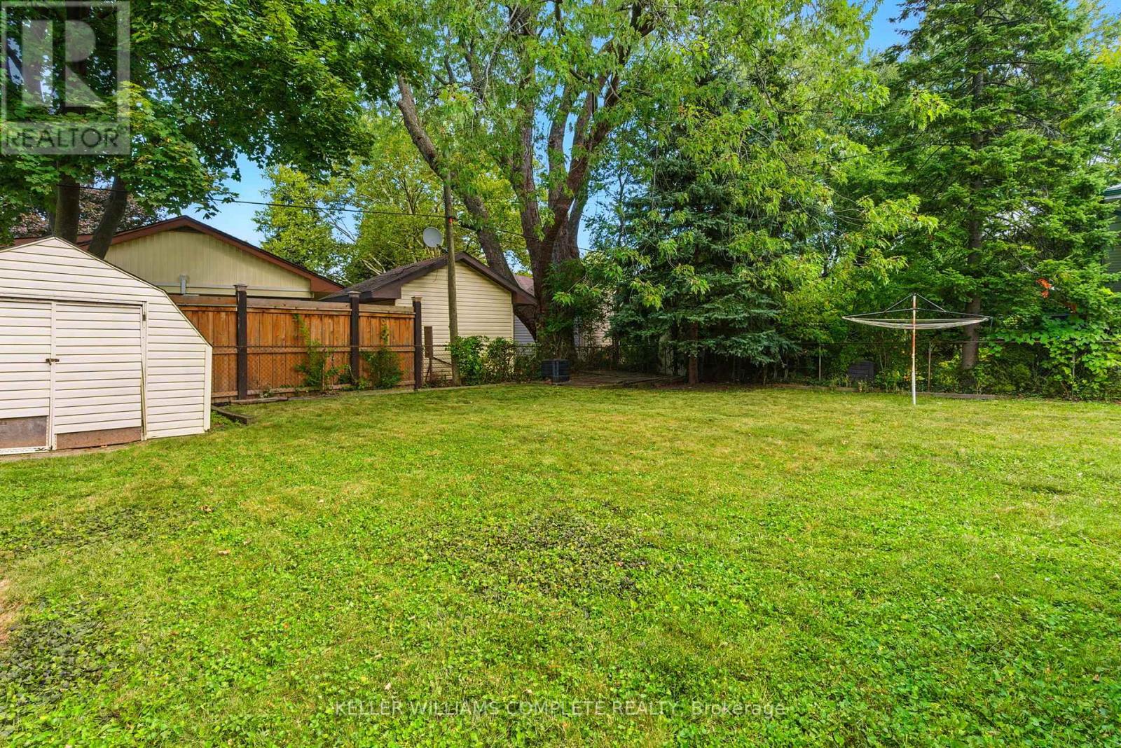Single Family House for Sale in  BRUCEDALE AVENUE E Hamilton (Sherwood) 