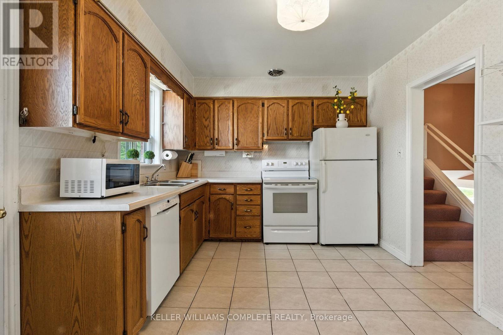 Single Family House for Sale in  BRUCEDALE AVENUE E Hamilton (Sherwood) 