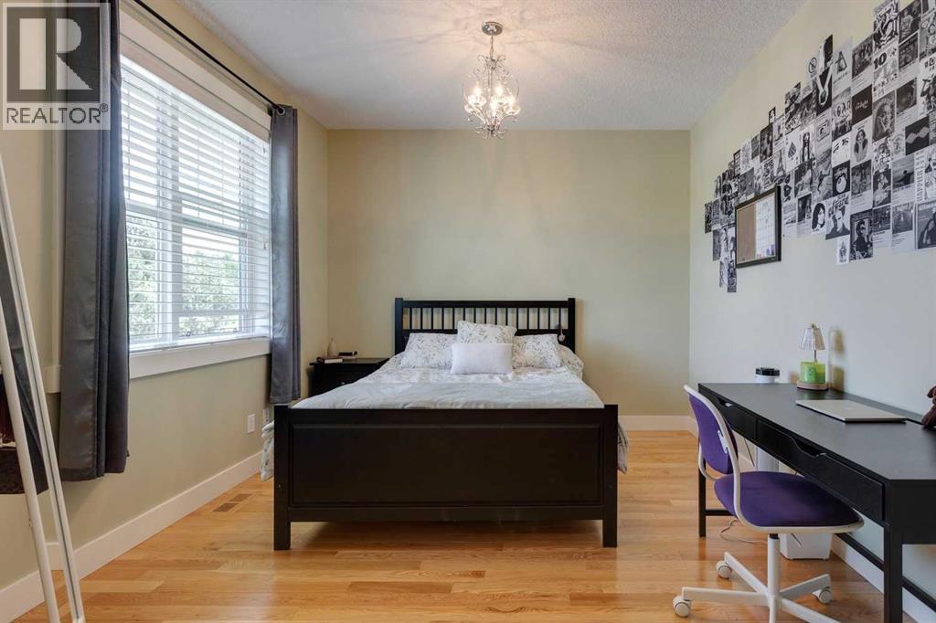 Single Family House for Sale in   Avenue NW Mount Pleasant Calgary 