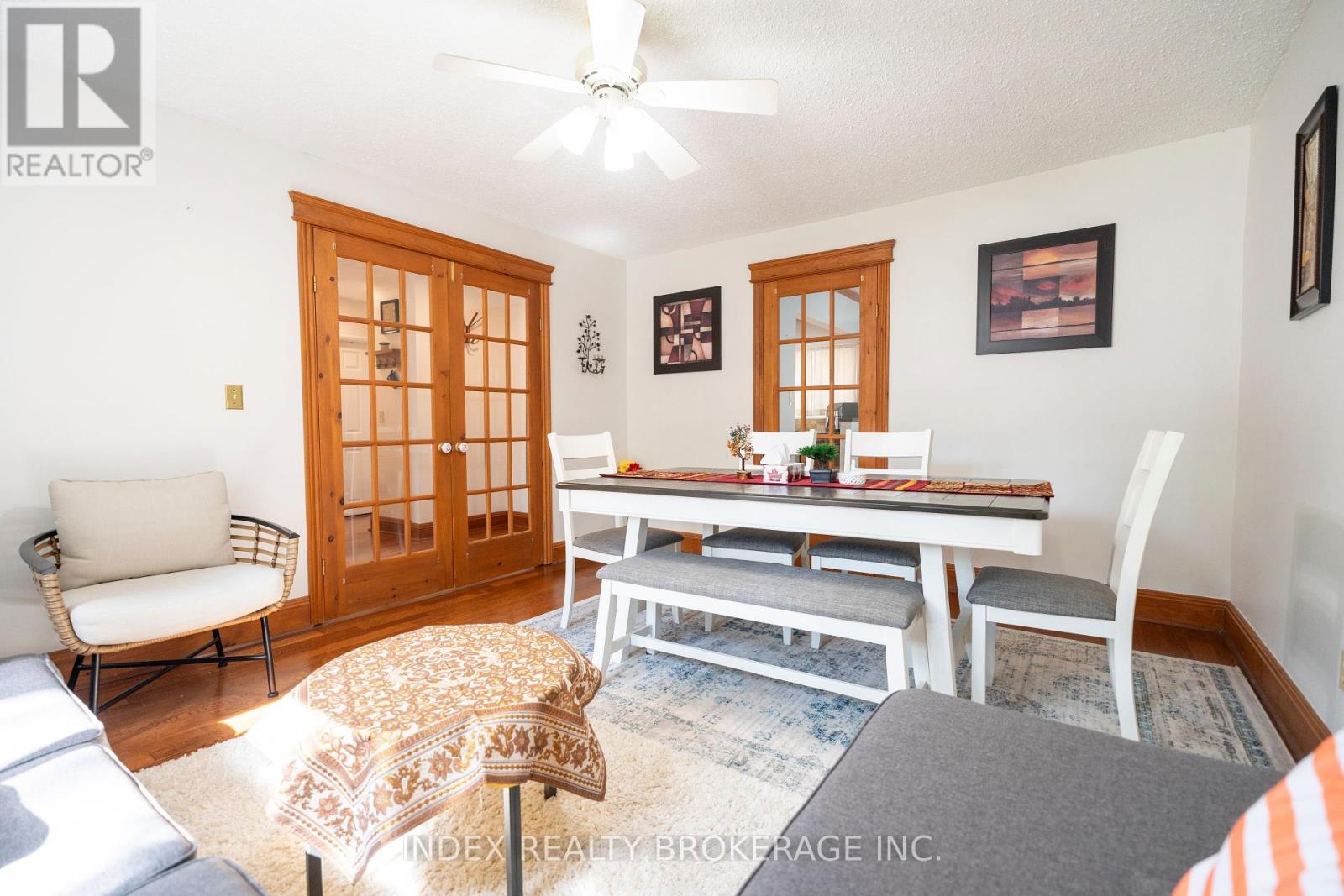 1073 KENT AVENUE E - 14